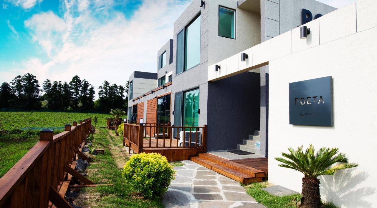 Poeta Pension Seogwipo Exterior photo